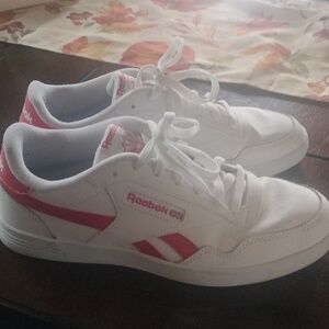 Reebok Men's White and Red Sneakers